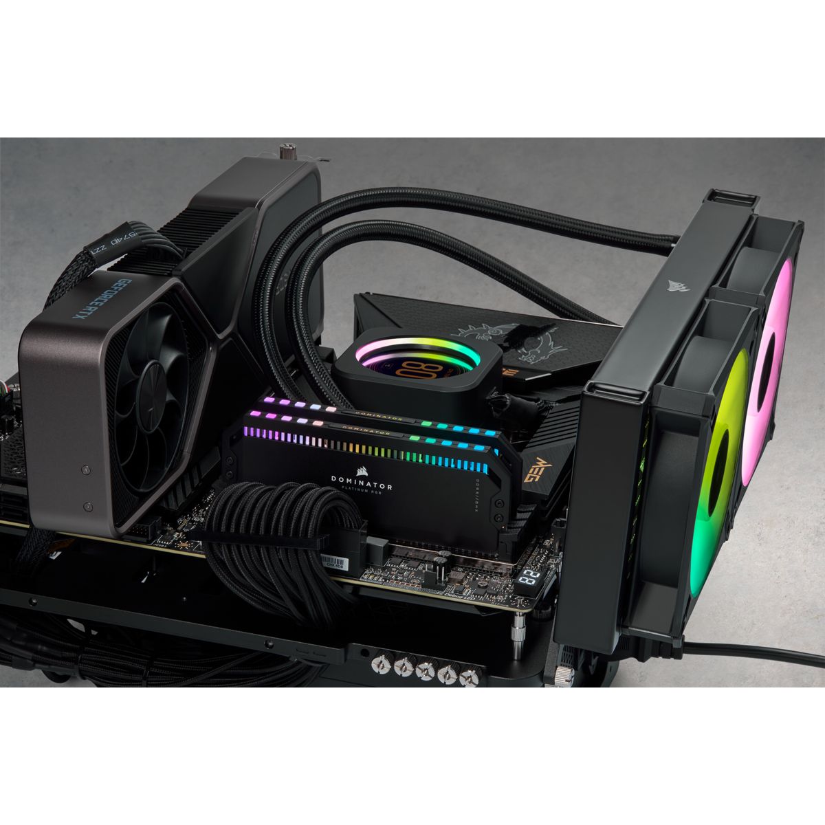 DOMINATOR PLATINUM RGB performance