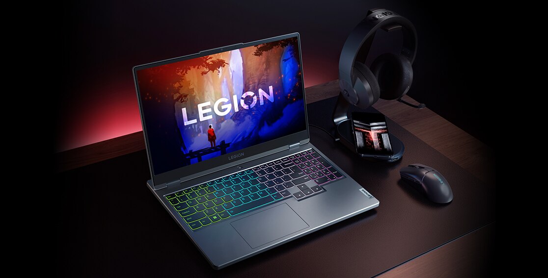 Legion 5 Gen 7 (15? AMD) with accessories.