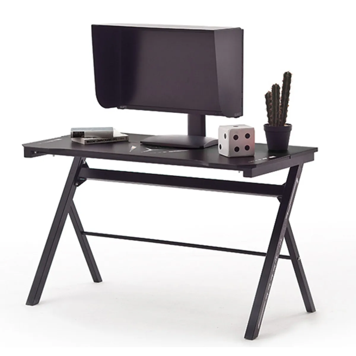 Bureau d'ordinateur / table de jeu en métal coloris noir + LED - Longueur 120 x Hauteur 73 x Profondeur 60 cm