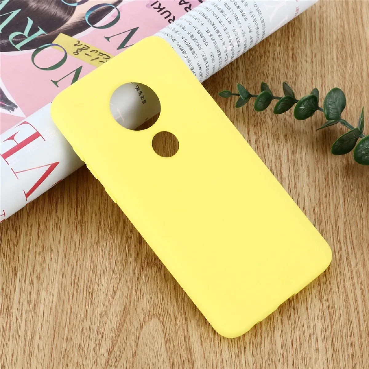 Coque Souple Couverture pleine antichoc en silicone liquide de couleur solide pour Motorola Moto G7 Play Jaune