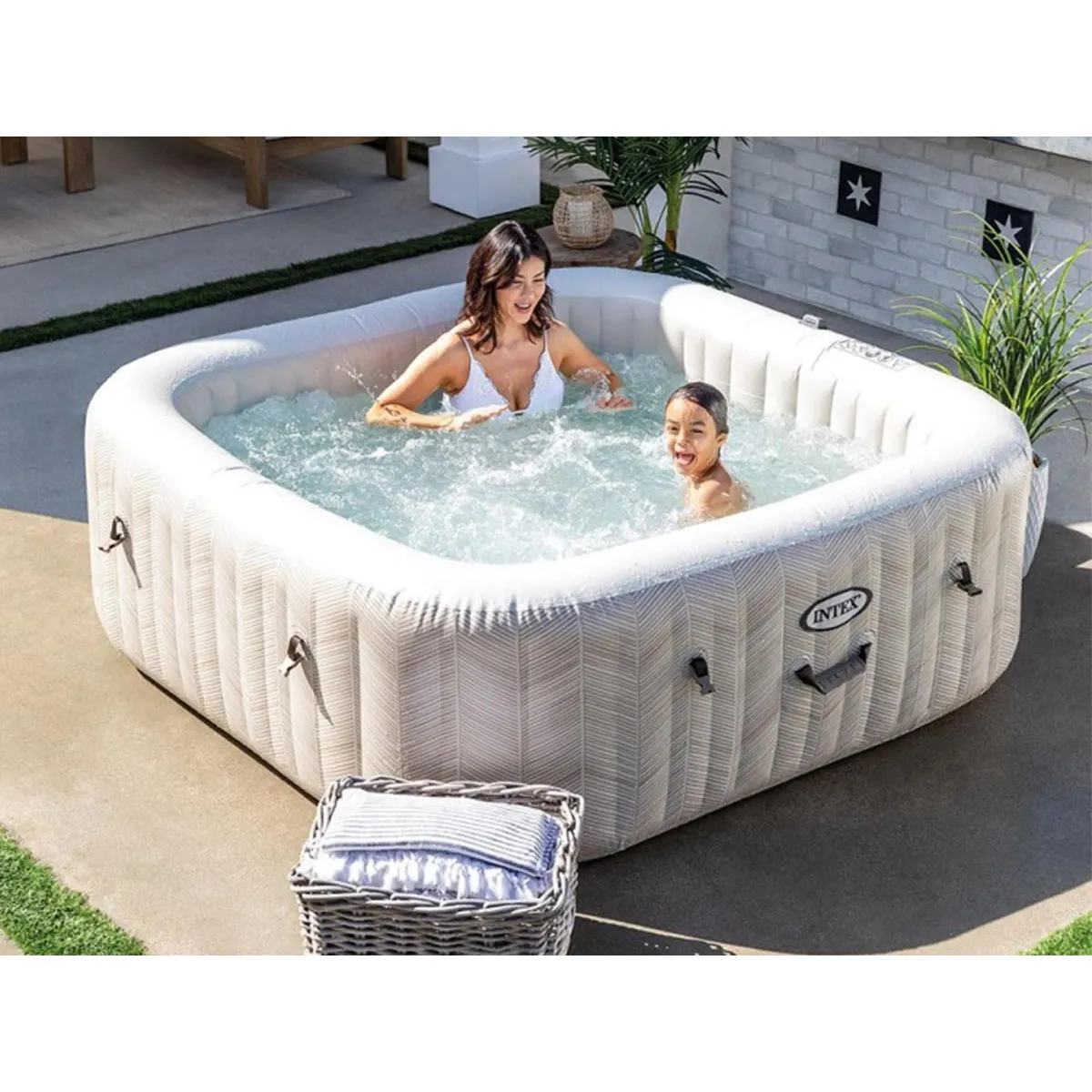 Spa gonflable PureSpa Chevron carré Bulles 6 places / Intex