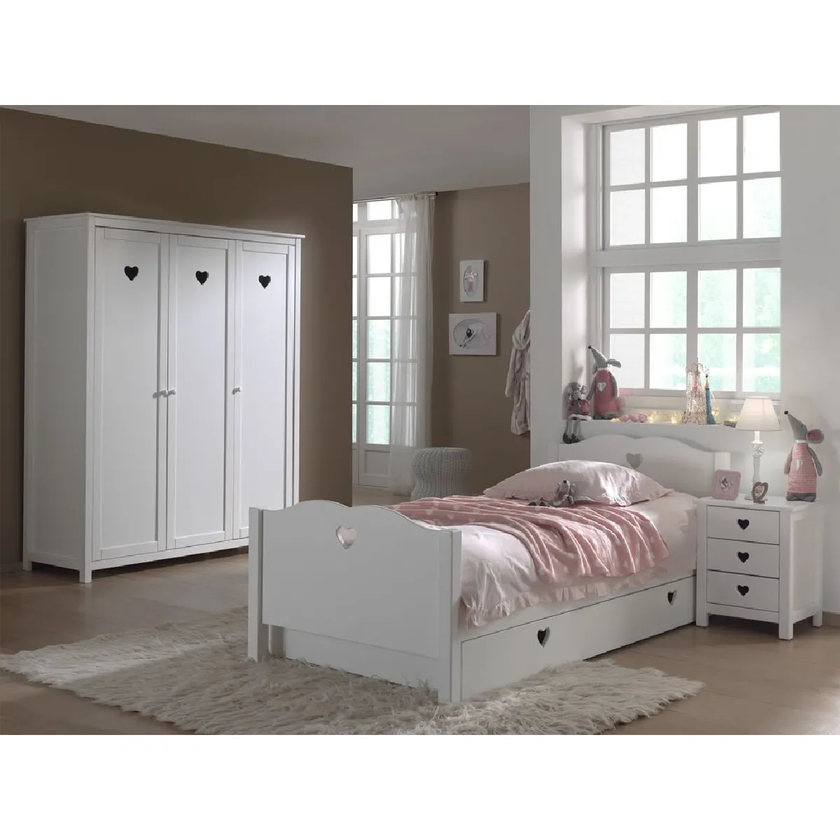 Lit avec tiroir + chevet + armoire 3 portes en pin blanc - AMORENA