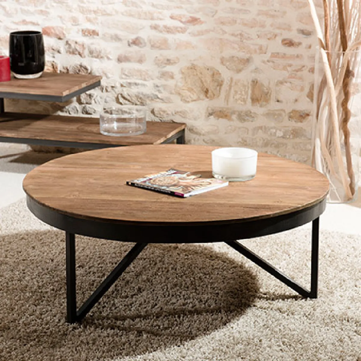 Table basse ronde 90x90 cm en teck recyclé et métal - APPOLINE