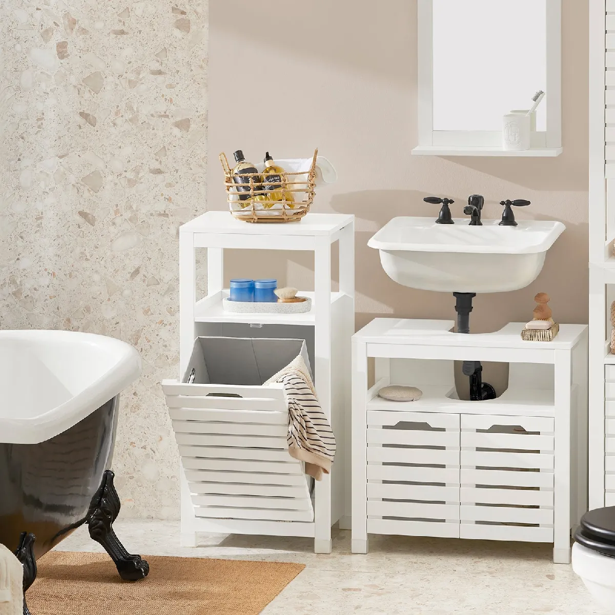 SoBuy BZR67-W Meuble Bas Armoire Toilette avec 1 Panier bac à Linge basculant Meuble de Rangement Corbeille à Linge Coffre à Linge Porte Vêtement