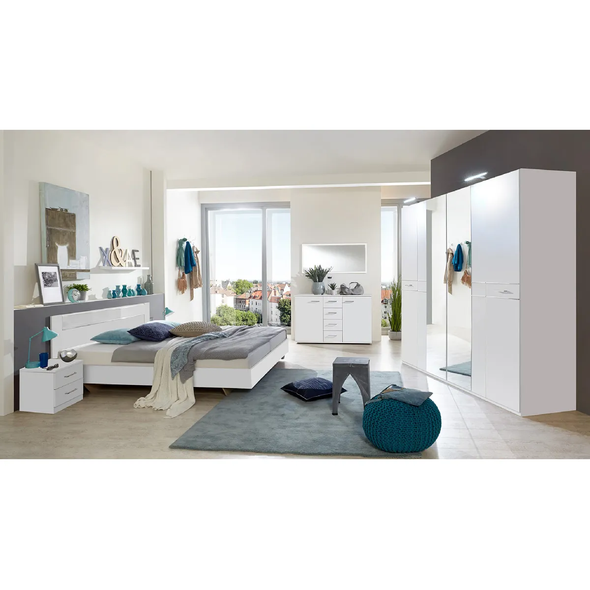 Chambre adulte complète, coloris blanc, rechampis verre blanc + chrome - Dim : 140 x 200 cm - PEGANE -