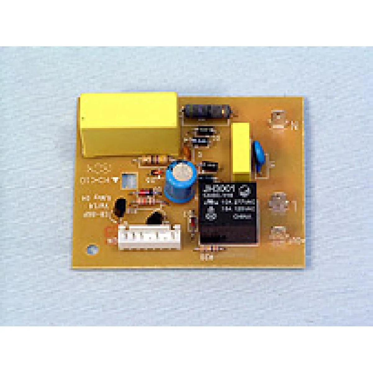 Kenwood puissance KW686830