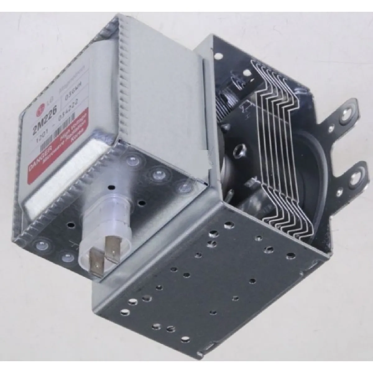 MAGNETRON 2M226 POUR MICRO ONDES WHIRLPOOL * 480120101671 858725699794 VT256IX 858725699795 VT2 - vue 2