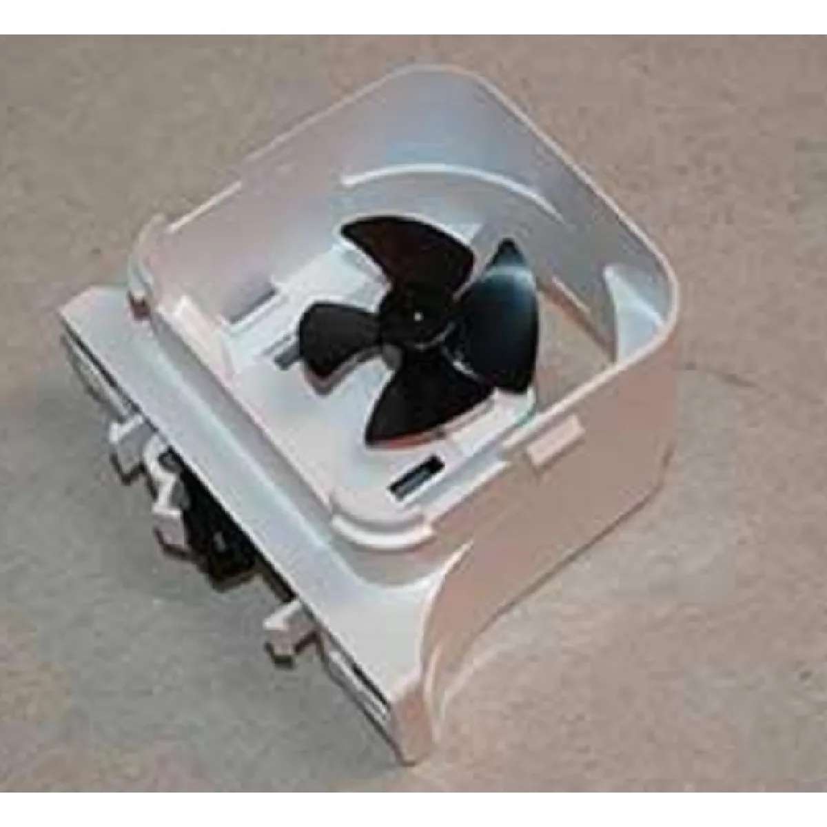 Whirlpool Moteur ventilateur inférieur