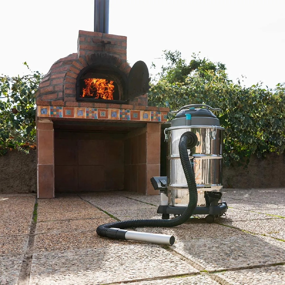 CECOTEC  Aspirateur 30L 1500W