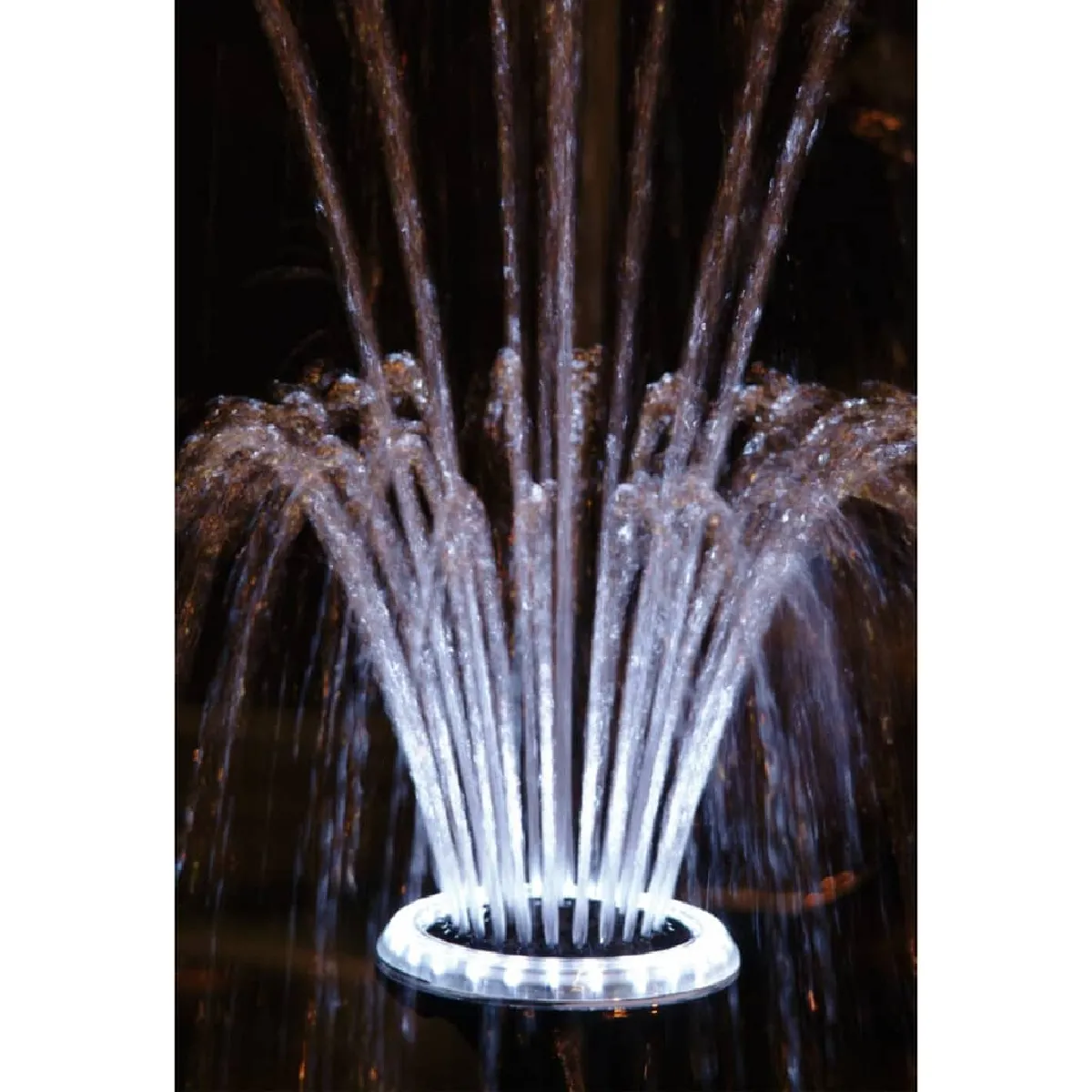 UBBINK  Eclairage LED Jet d'eau Volcano 1/2"" pour Bassin de Jardin