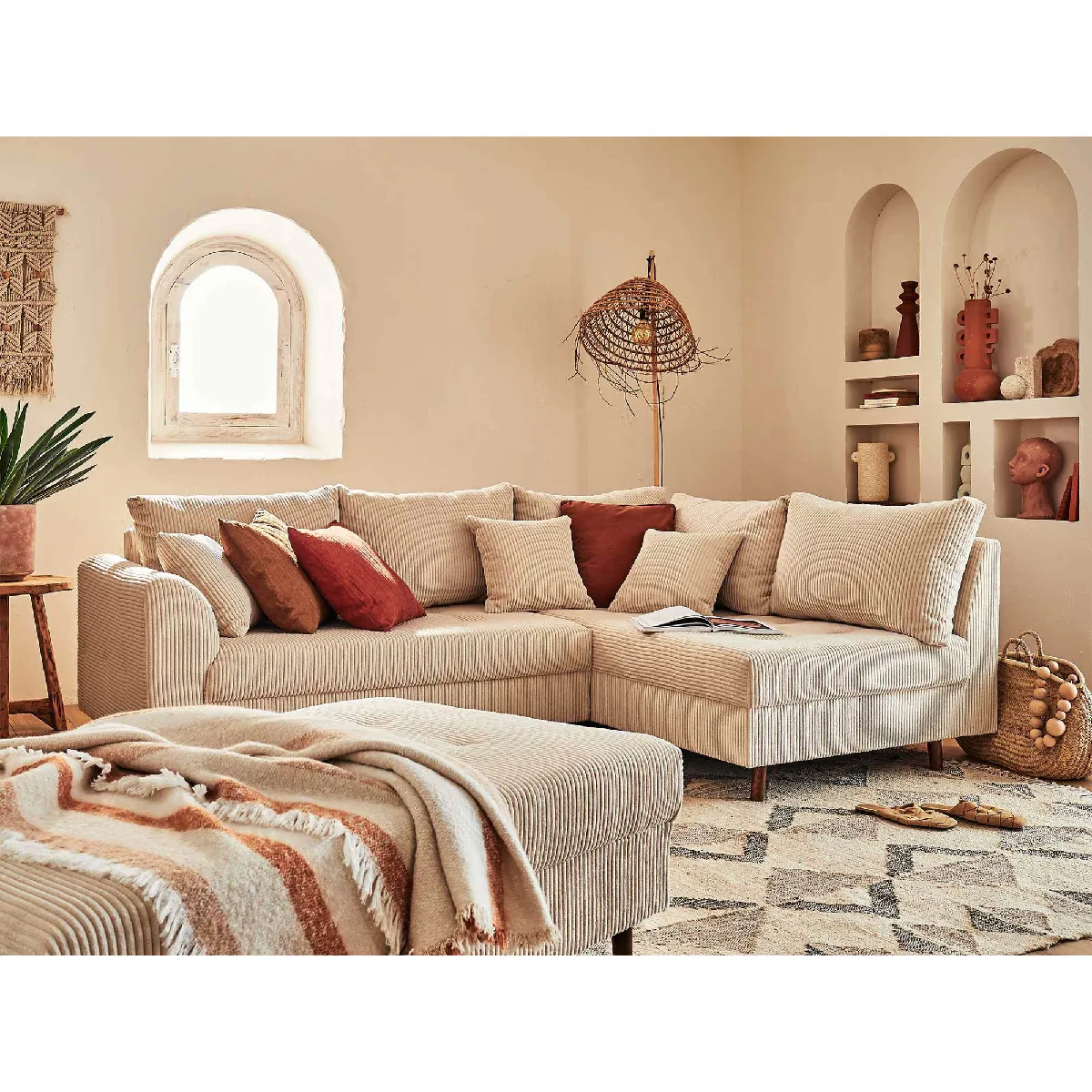 Lisa Design Beige Rune - Canapé D'angle Droit - 4 Places - Avec Pouf D'appoint - En Velours Côtelé