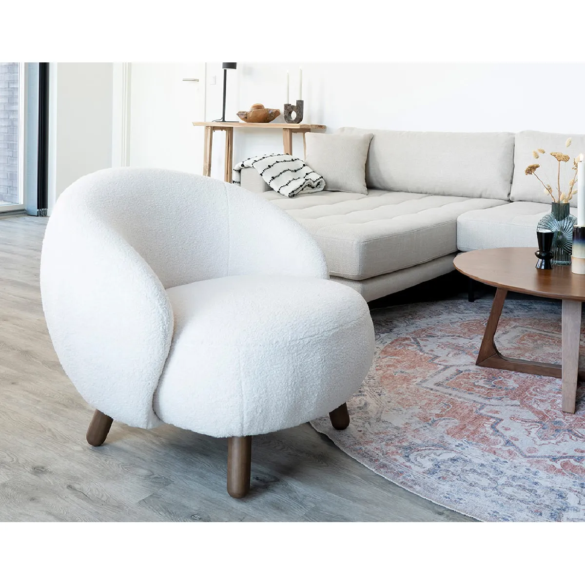 Lisa design Fauteuil Nayeli scandinave - Blanc Lisa design Fauteuil Nayeli scandinave - Blanc