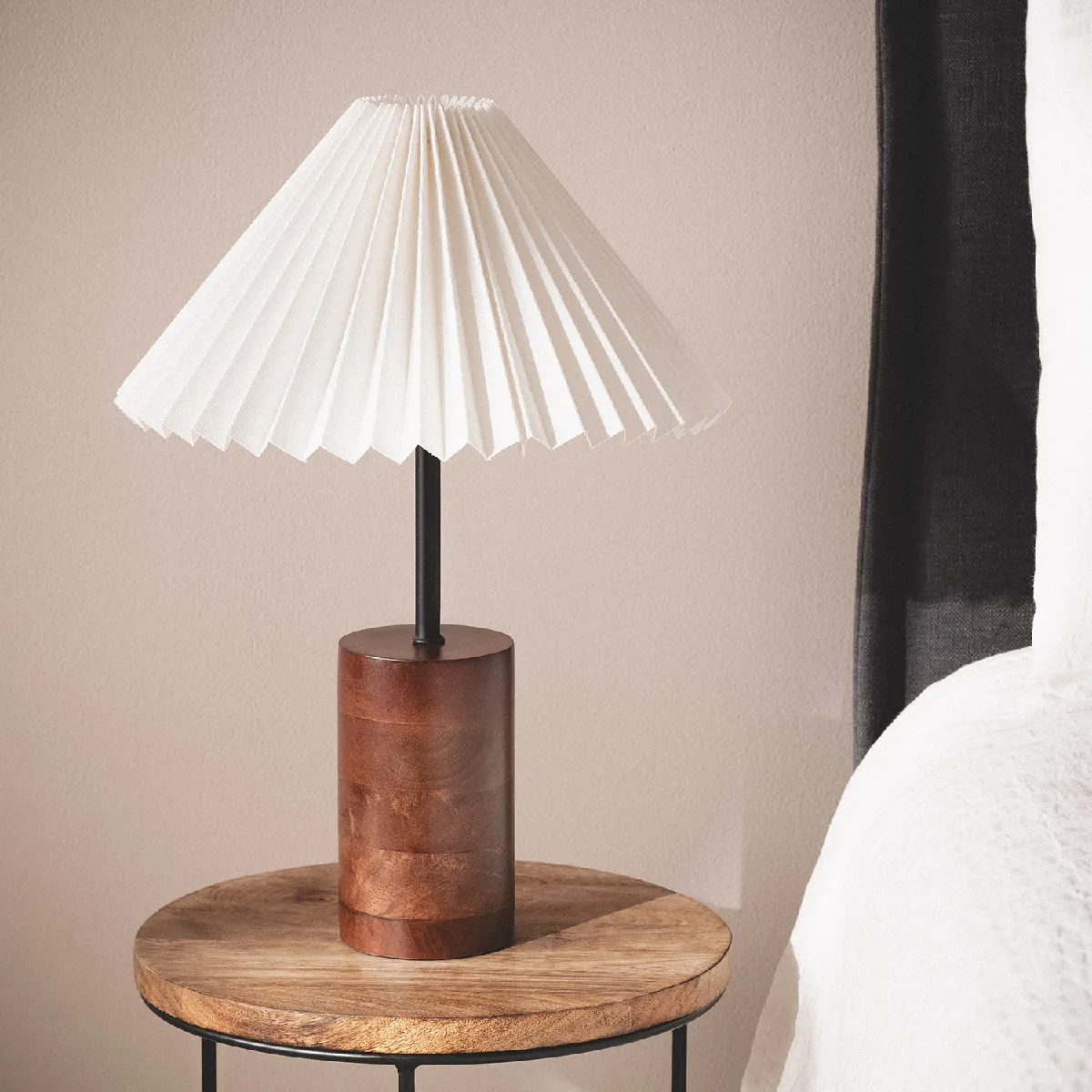 Iluzzia Lampe à poser Leonessa - Bois naturel Iluzzia Lampe à poser Leonessa - Bois naturel