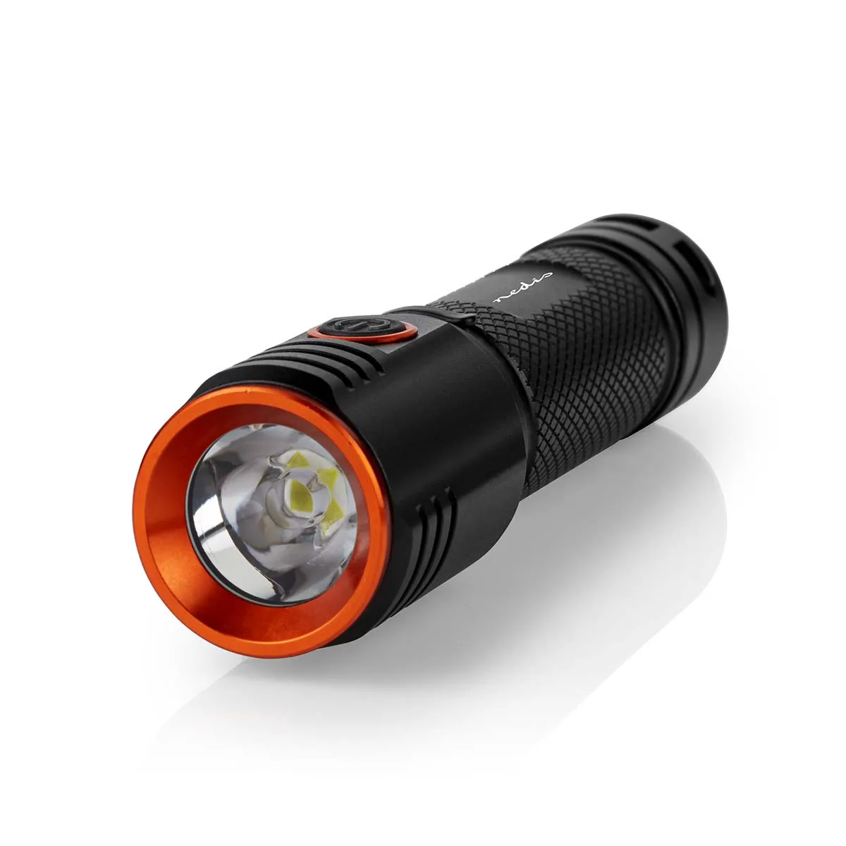 Nedis Lampe Torche LED 20W 2000lm IPX6 Portée 180m Rechargeable USB-C Noir Nedis Lampe Torche LED 20W 2000lm IPX6 Portée 180m Rechargeable USB-C Noir