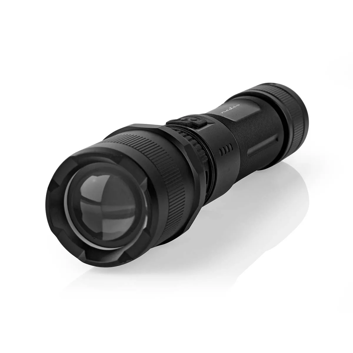 Nedis Lampe Torche LED 10W 1000lm IPX4 Portée 110m Rechargeable USB-C Noir Nedis Lampe Torche LED 10W 1000lm IPX4 Portée 110m Rechargeable USB-C Noir
