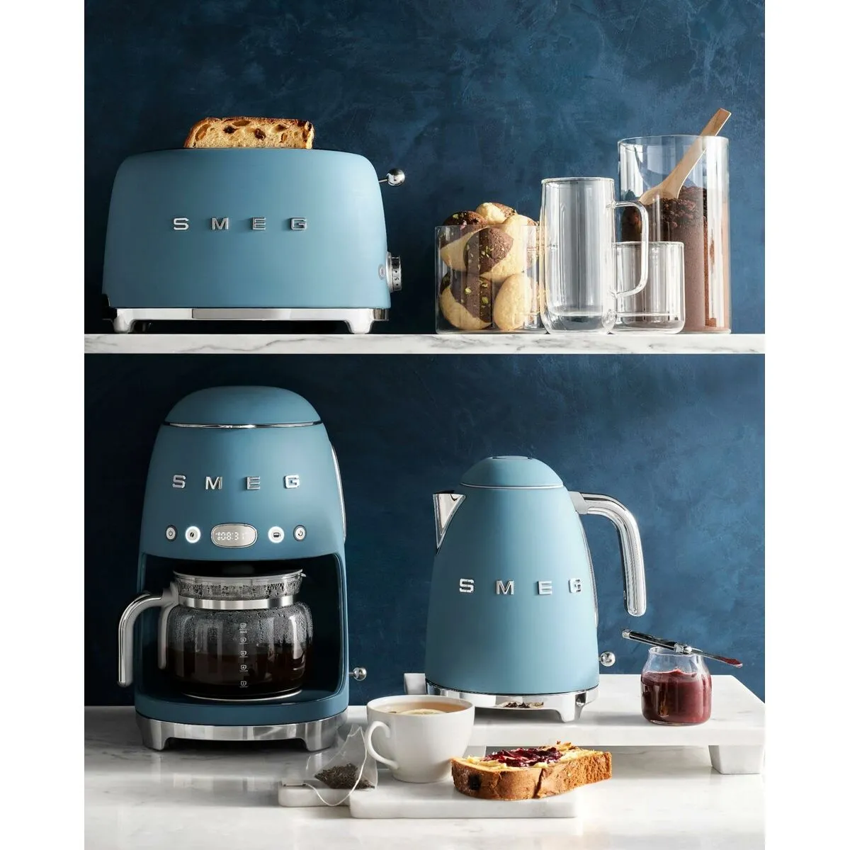 SMEG Cafetière filtre 50's Style DCF02BLEU Noir