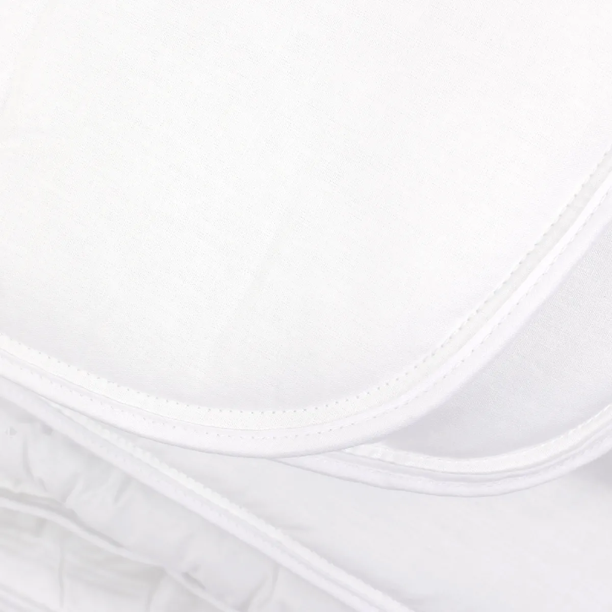 Couette 300x300 cm hiver elsa garnissage fibre polyester 400 g/m2