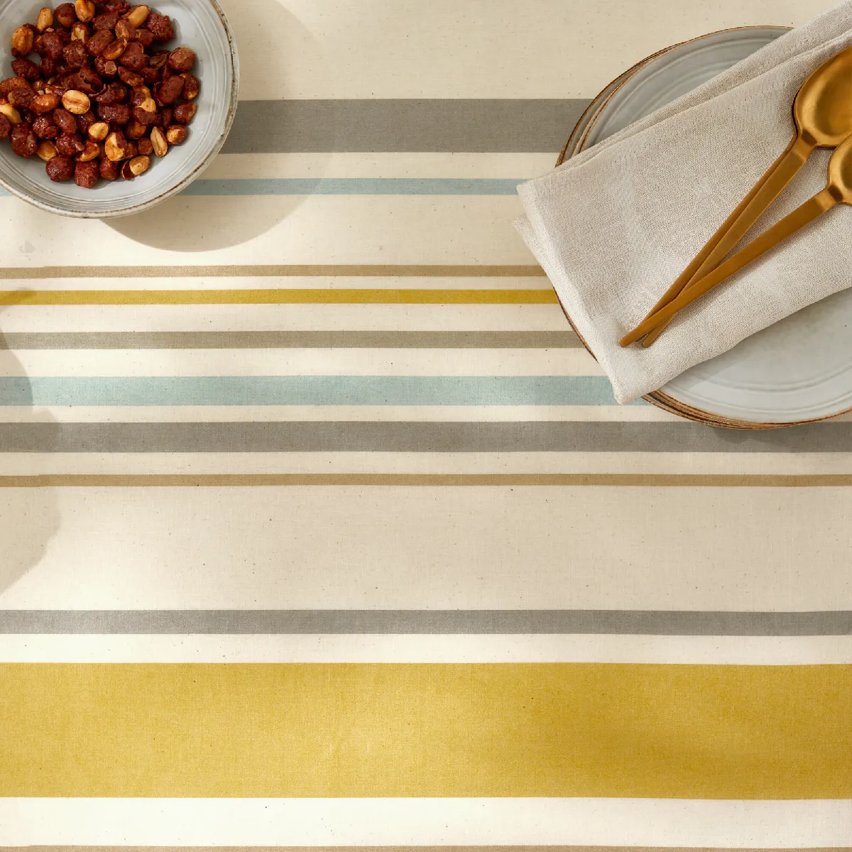 Nappe Ovale Damassée Rayures 100% Polyester - Neuf Avec étiquettes, Lavable Machine