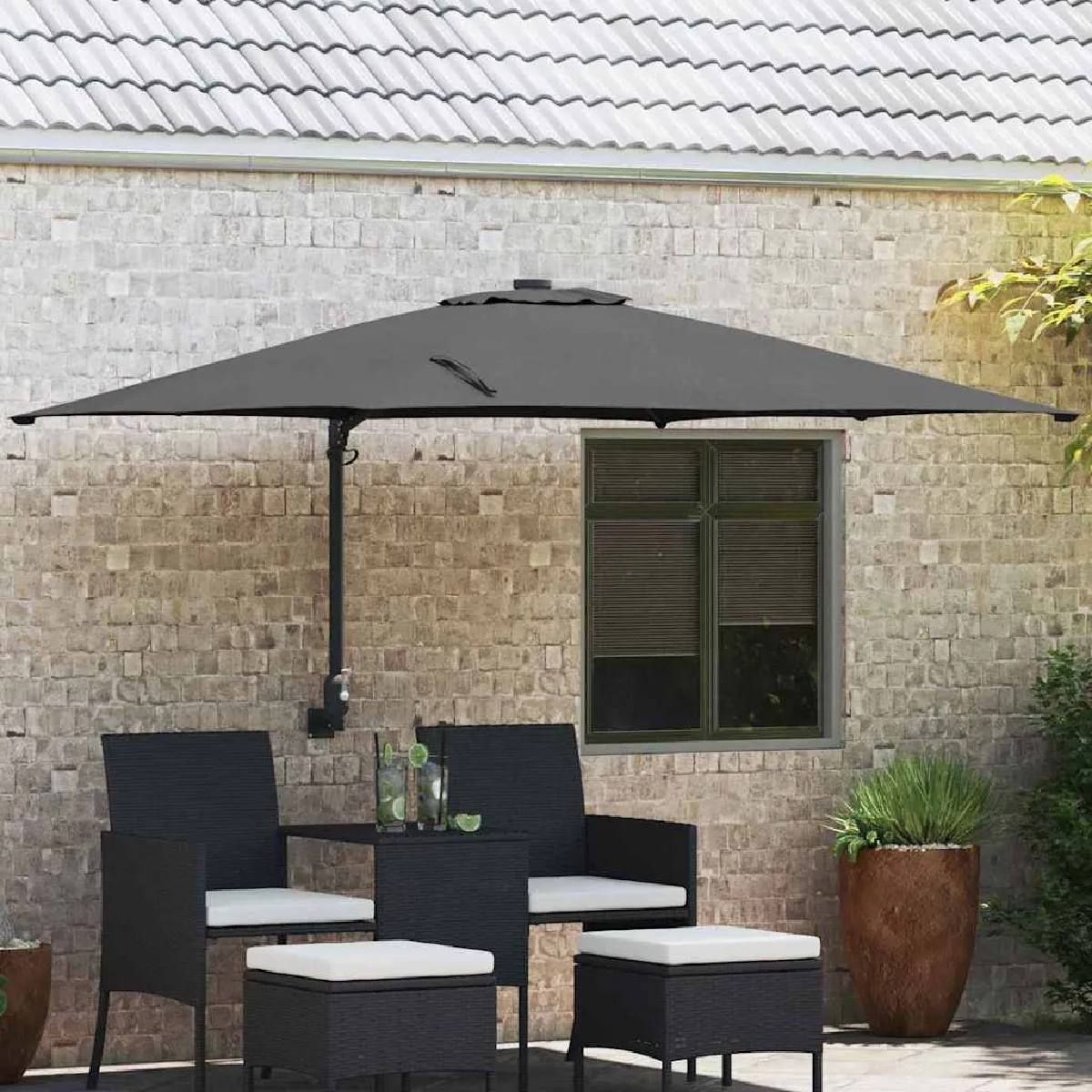 vidaXL Parasol de patio Polyester Grand Inclinable - vue 6