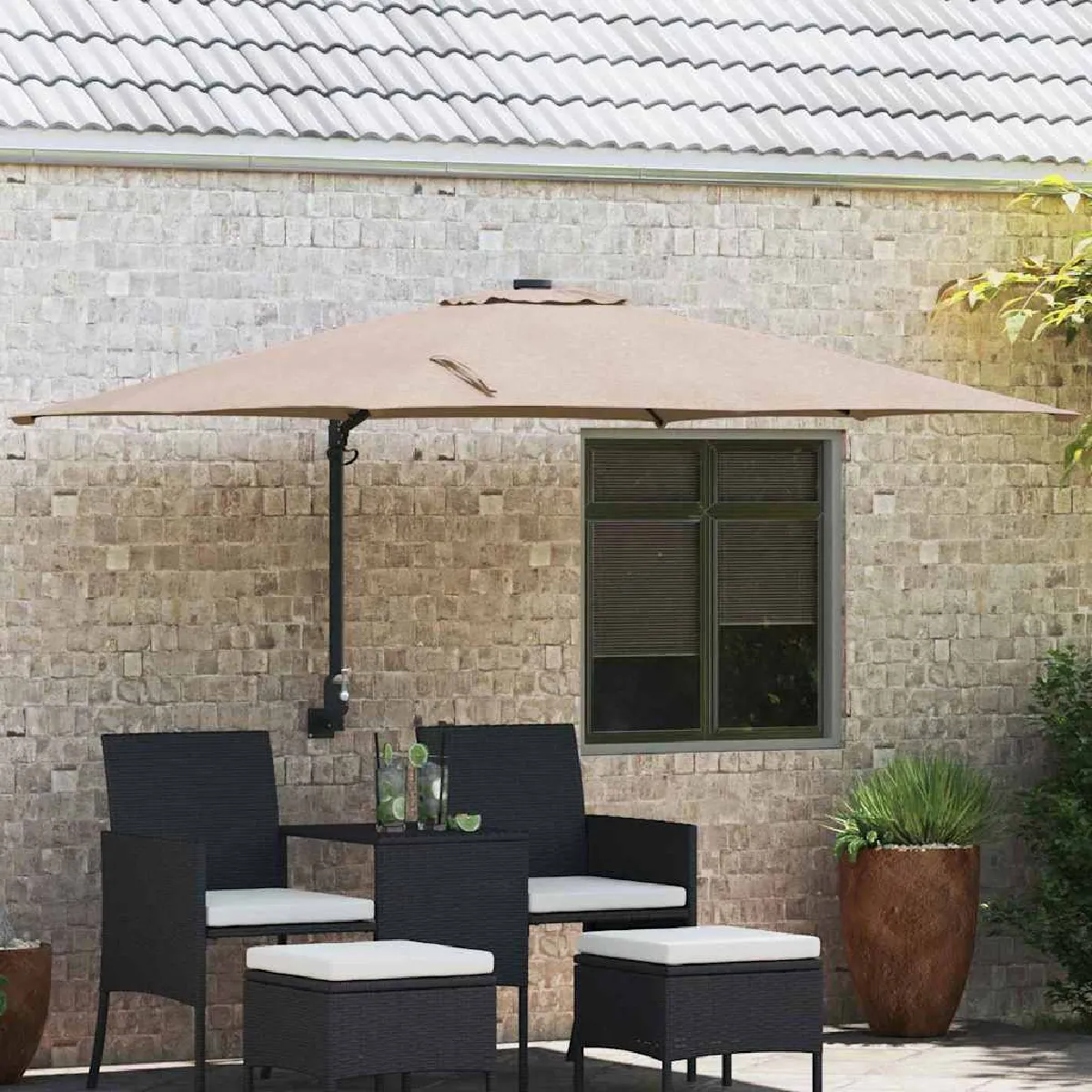 vidaXL Parasol de patio Polyester Grand Inclinable - vue 10