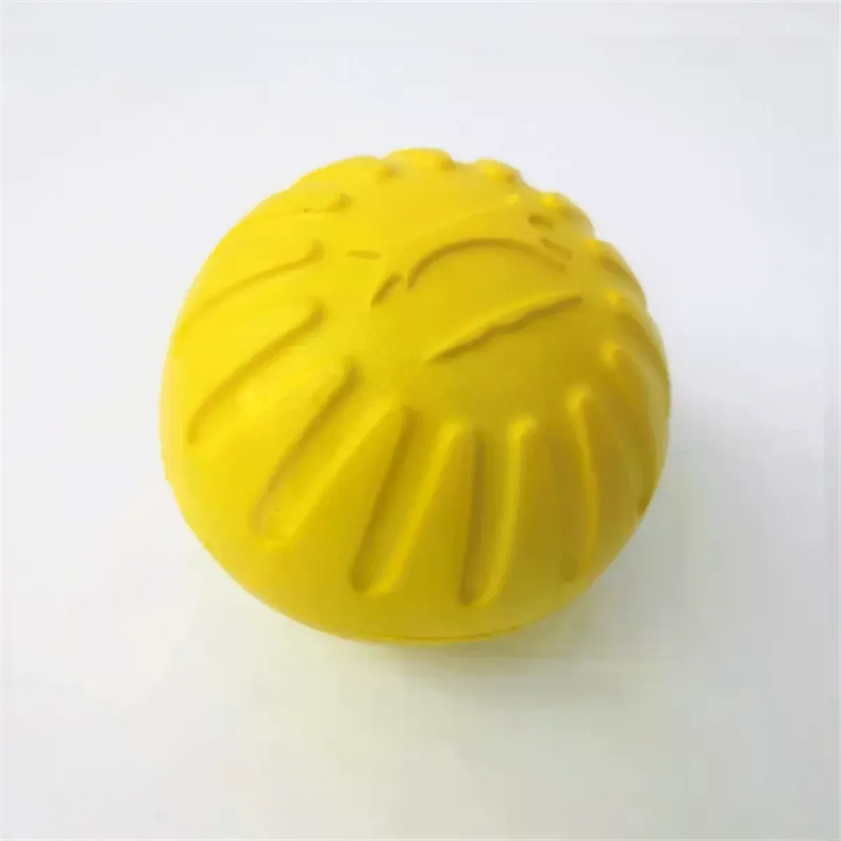 Comparer les prix de Balle en caoutchouc solide indestructible de 7/9 cm pour chien de compagnie, jouet à mâcher pour dressage de chien, jouets interactifs pour chiens de petite, moyenne et grande taille~01550