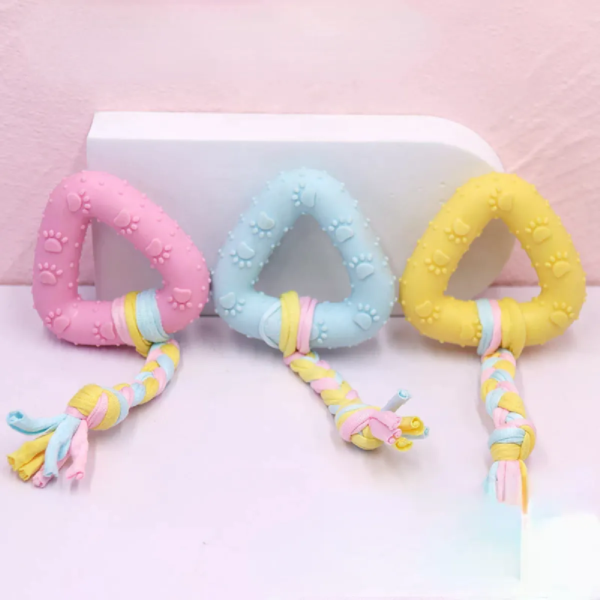 Comparer les prix de Jouet pour chien, boule molaire, dents propres pour petits chiens, chiots, jouets de dentition à mâcher, accessoires pour chien, jouets mignons en corde pour chiots, 1 pièce~01464