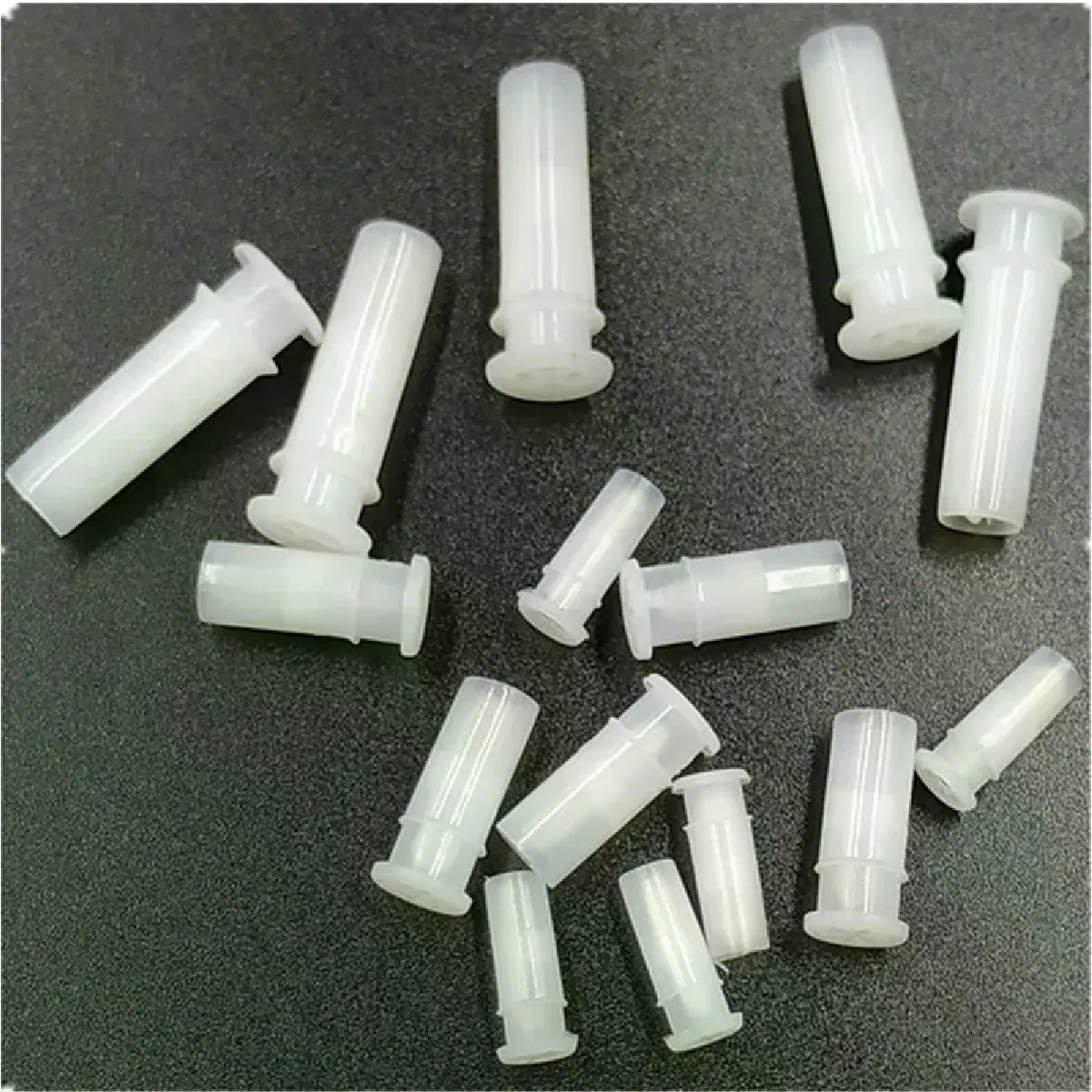 Meilleurs prix pour Lot de 50 sifflets couineurs pour chien et chat, en plastique, accessoire de remplacement pour bébé~00930