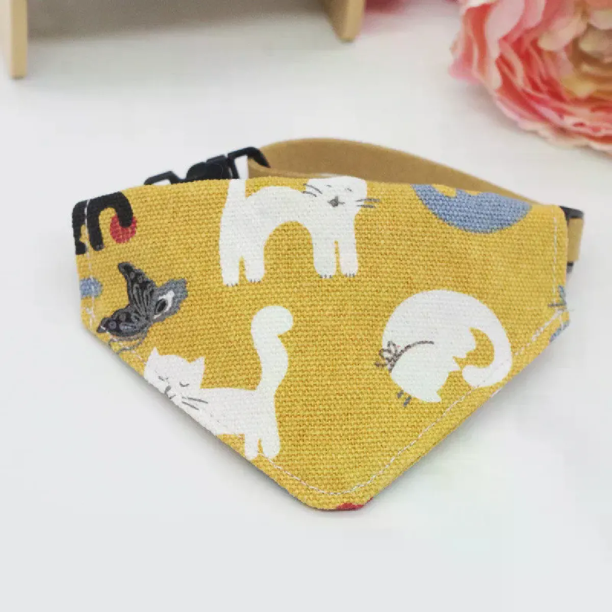 Meilleurs prix pour Collier réglable avec foulard pour chats et chiens, collier triangulaire avec foulard et coquillages pour chats et chats~00993