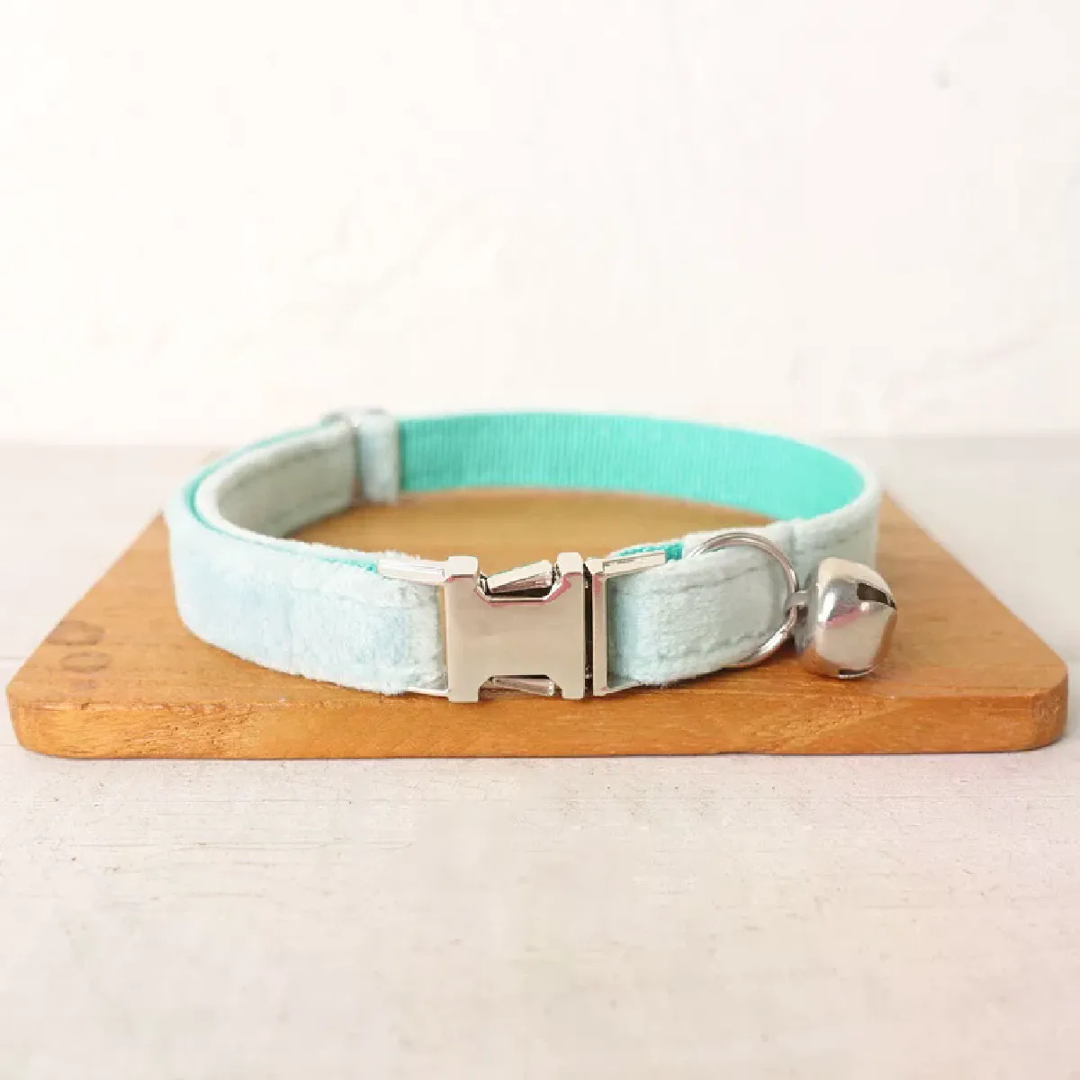 Collier personnalisé pour chat avec gravure sur clochette, plaque d'identification, collier pour chaton, petit chien, chiot, bouledogue, chihuahua, Yorkshire~01359
