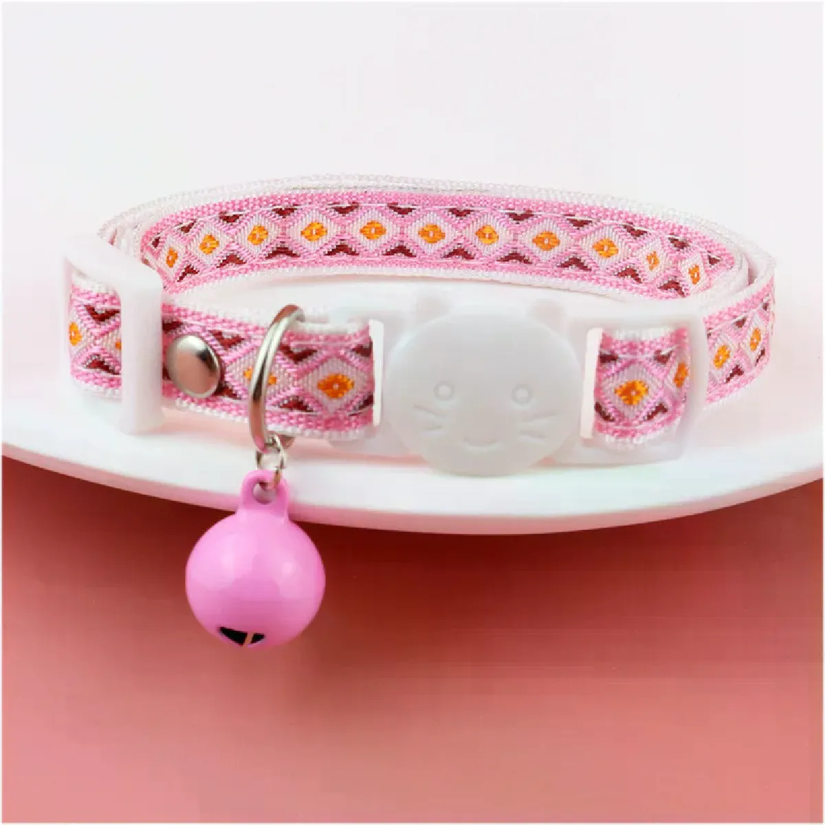 Collier pour chat réglable avec franges et cloches, collier pour animaux de compagnie décoré de carreaux colorés, motif jacquard, colliers pour chat, fournitures pour chiens~01747