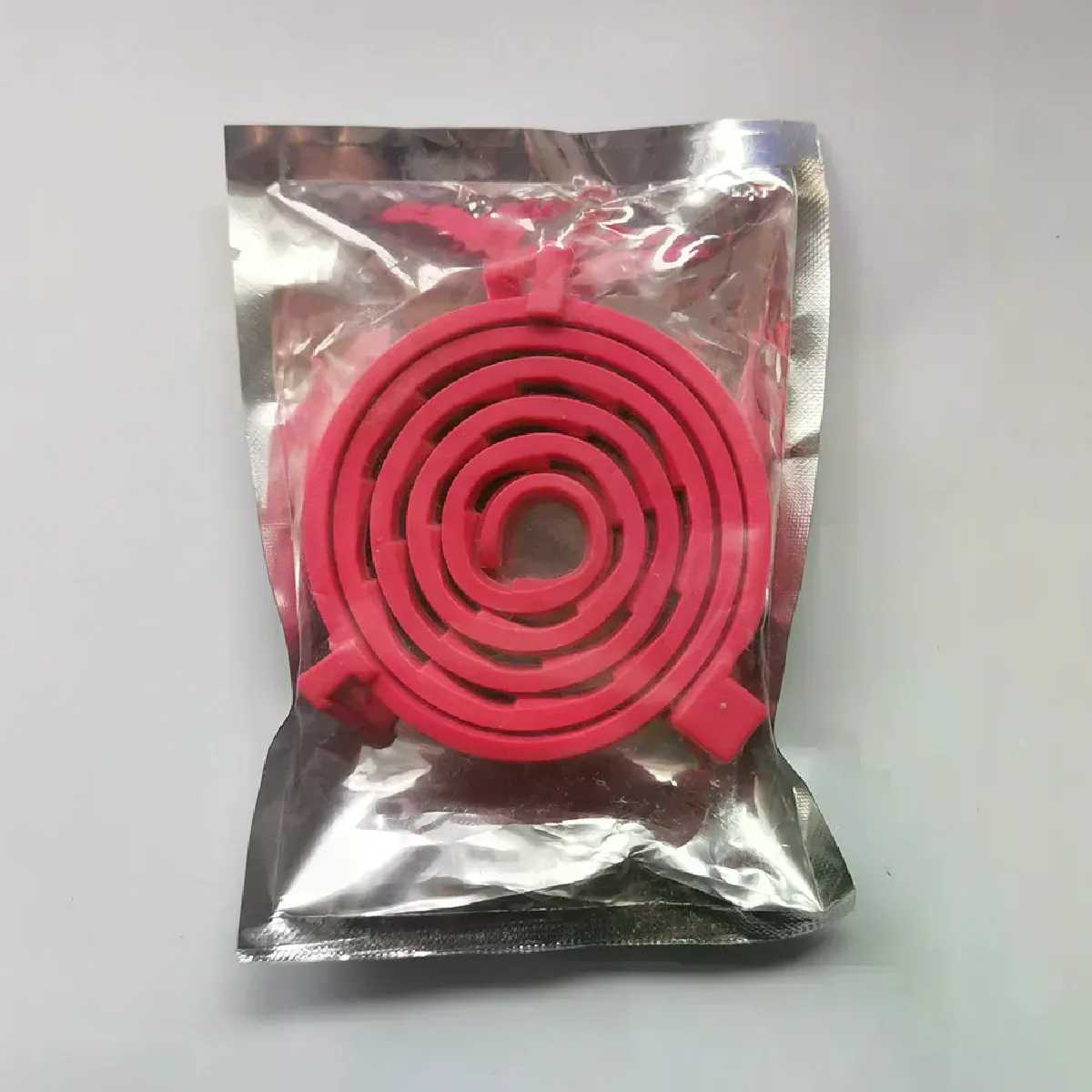 Comparer les prix de Collier anti-puces et anti-tiques pour chiens et chats jusqu'à 8 mois Collier anti-puces et anti-tiques pour moustiques et insectifuge Collier pour chat à détachement~01897