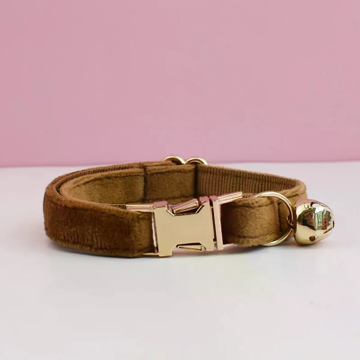 Meilleurs prix pour Fournitures pour chats Collier pour chat en velours Collier pour chat personnalisé avec plaque signalétique Nœud papillon avec clochette avec gravure personnalisée Colliers pour chat~01824