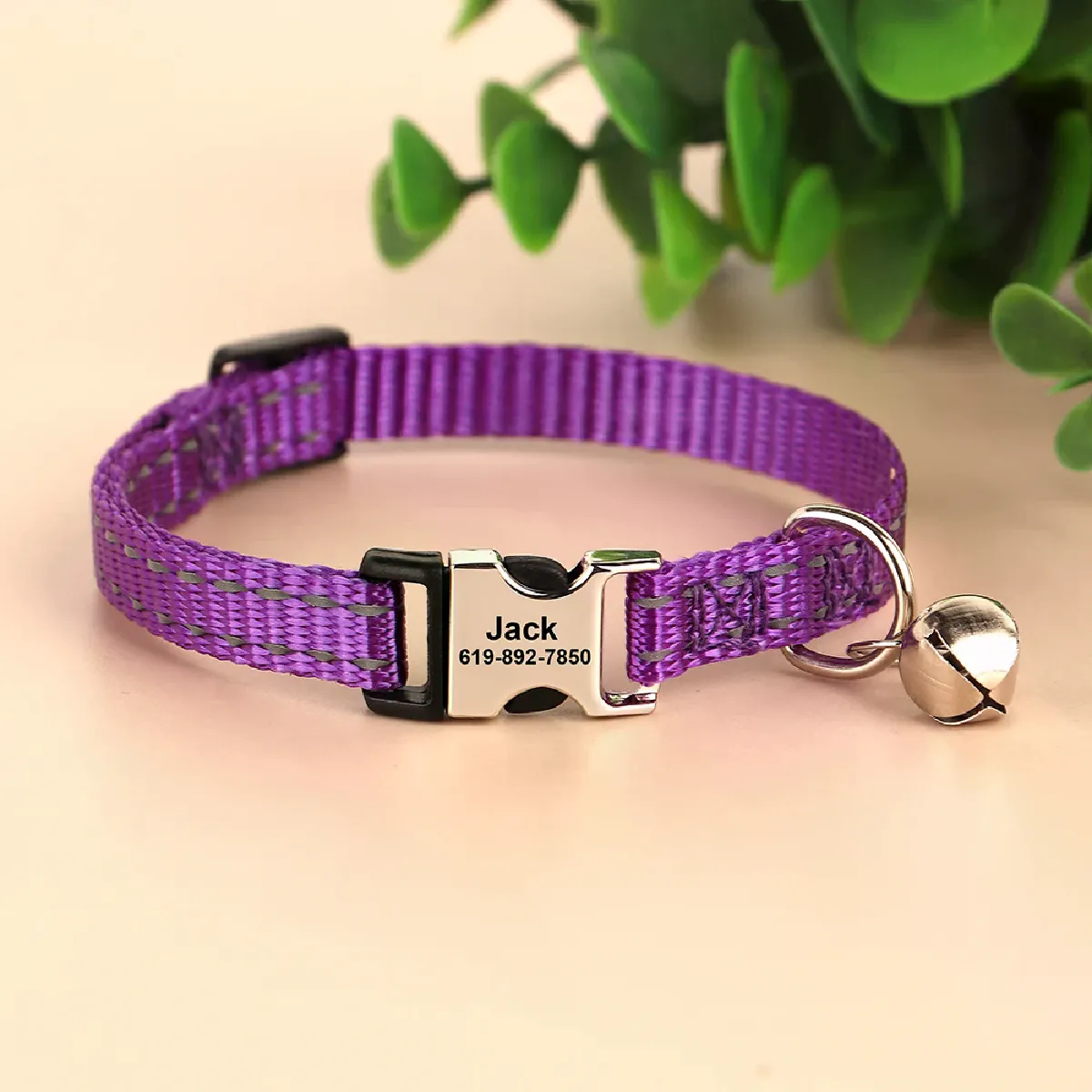 Comparer les prix de Collier réfléchissant pour chat gravé et personnalisé, avec clochette, accessoire pour animal de compagnie, largeur 1 cm~00560
