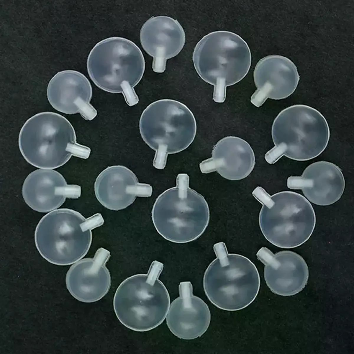 Meilleurs prix pour Lot de 10 sifflets couineurs pour chien, 27/35 mm, accessoire de rechange pour réparation de jouets pour enfants~02872