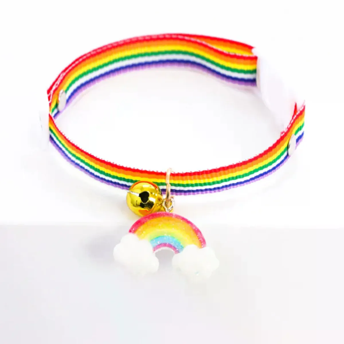 Meilleurs prix pour Collier réglable en forme de fruit pour chat, pendentif avocat couleur bonbon, mignon, tendance, boucle de sécurité, collier en nylon avec cloches~01278
