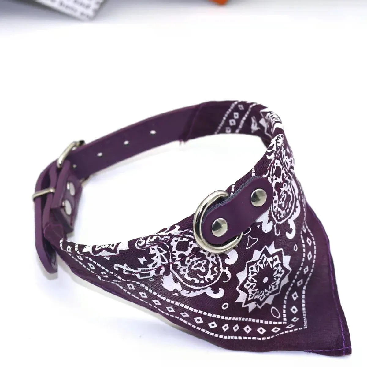 Collier classique pour chat en cuir PU pour petits chiens, écharpe réglable pour chiots et chats, colliers Trigon, accessoires pour animaux de compagnie, collier pour chat~01680