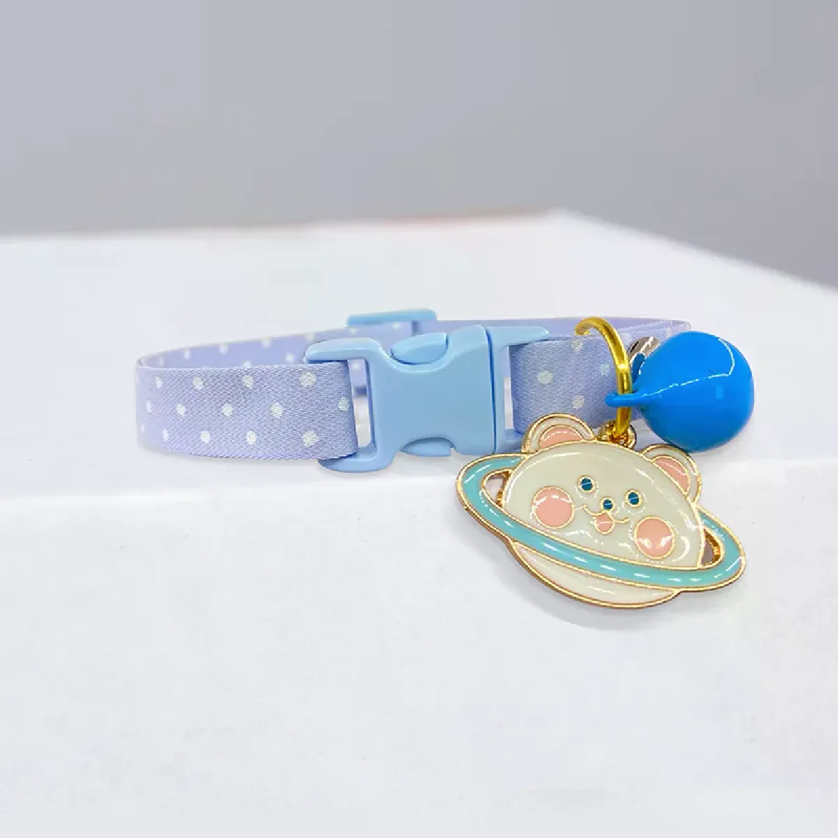 Meilleurs prix pour Collier pour chat avec pendentif avocat et bonbon, collier à carreaux, collier de dessin animé, collier réglable pour petits chiens, accessoires pour animaux de compagnie~00577