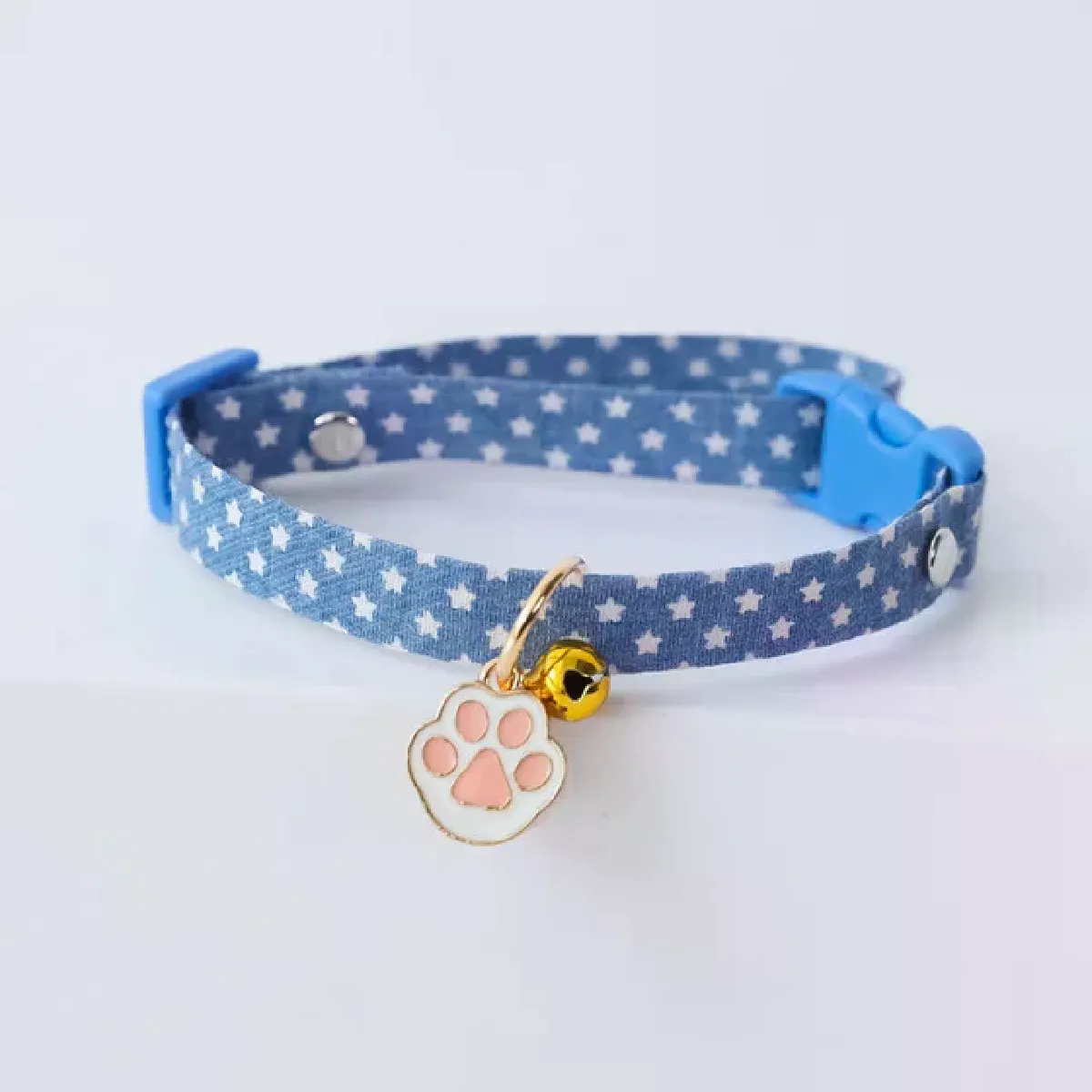 Comparer les prix de Collier réglable en forme de fruit pour chat, pendentif avocat couleur bonbon, mignon, tendance, boucle de sécurité, collier en nylon avec cloches~01271