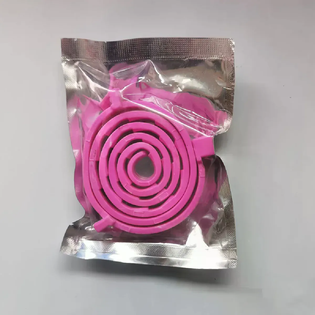 Comparer les prix de Collier anti-puces et anti-tiques pour chiens et chats jusqu'à 8 mois Collier anti-puces et anti-tiques pour moustiques et insectifuge Collier pour chat à détachement~01898