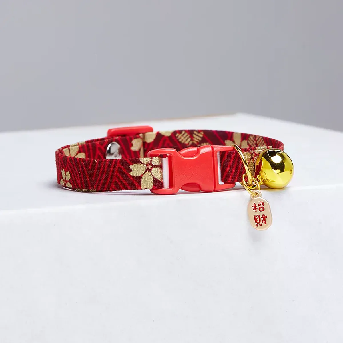 Meilleurs prix pour Collier pour chat avec pendentif avocat et bonbon, collier à carreaux, collier de dessin animé, collier réglable pour petits chiens, accessoires pour animaux de compagnie~00583