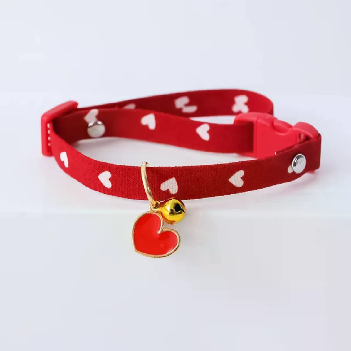 Collier réglable en forme de fruit pour chat, pendentif avocat couleur bonbon, mignon, tendance, boucle de sécurité, collier en nylon avec cloches~01264