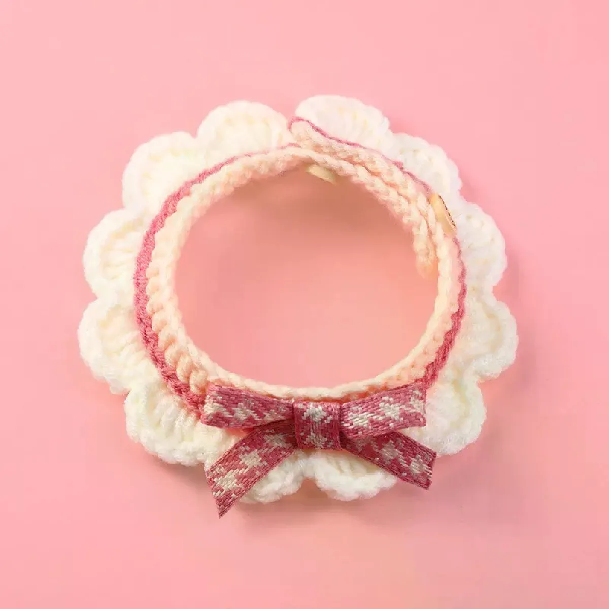 Bavoir pour chat en forme d'animal mignon, tricoté à la main, collier réglable pour chat avec nœud, collier décoratif pour chiot, accessoires pour chaton~01492