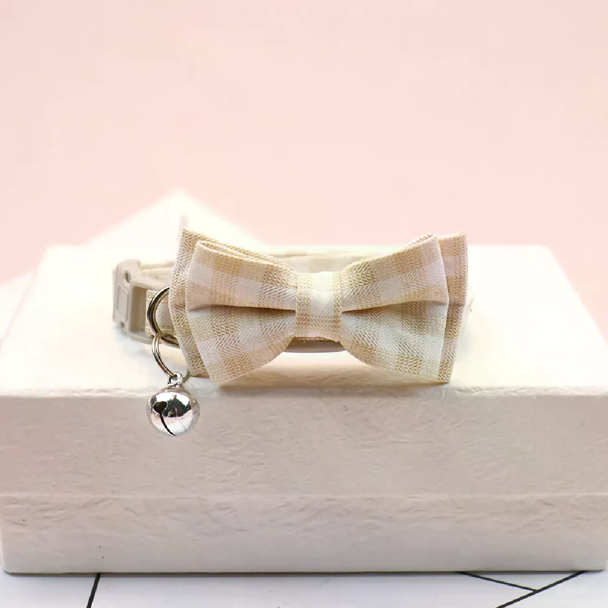 Comparer les prix de Collier mignon pour chaton, petit chiot, chat, chien, nœud papillon, collier avec clochette pour chien, chat, chihuahua, fournitures pour animaux de compagnie~01659