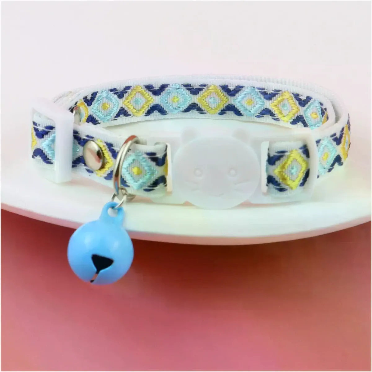 Collier pour chat réglable avec franges et cloches, collier pour animaux de compagnie décoré de carreaux colorés, motif jacquard, colliers pour chat, fournitures pour chiens~01746