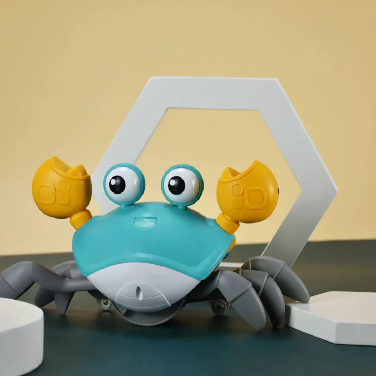 Comparer les prix de Jouets intelligents pour chiens, jouet électrique rechargeable à induction, jouet interactif pour chiots, chiens de taille moyenne et grande~07352