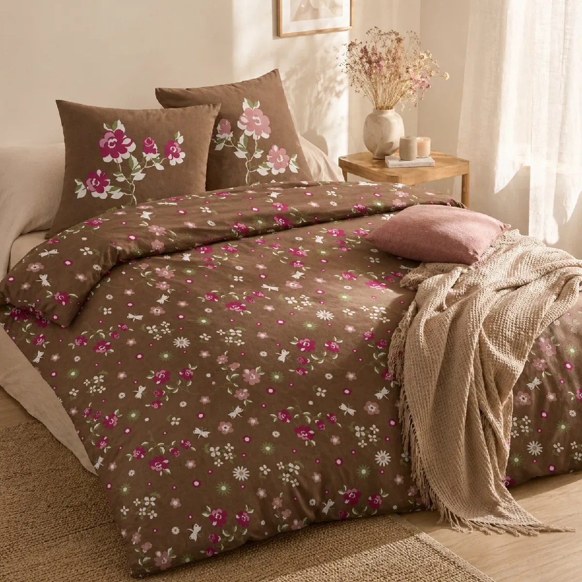 HOME COLLECTION Parure housse de couette 3pcs 240x220cm 100%coton 52fils lea taupe