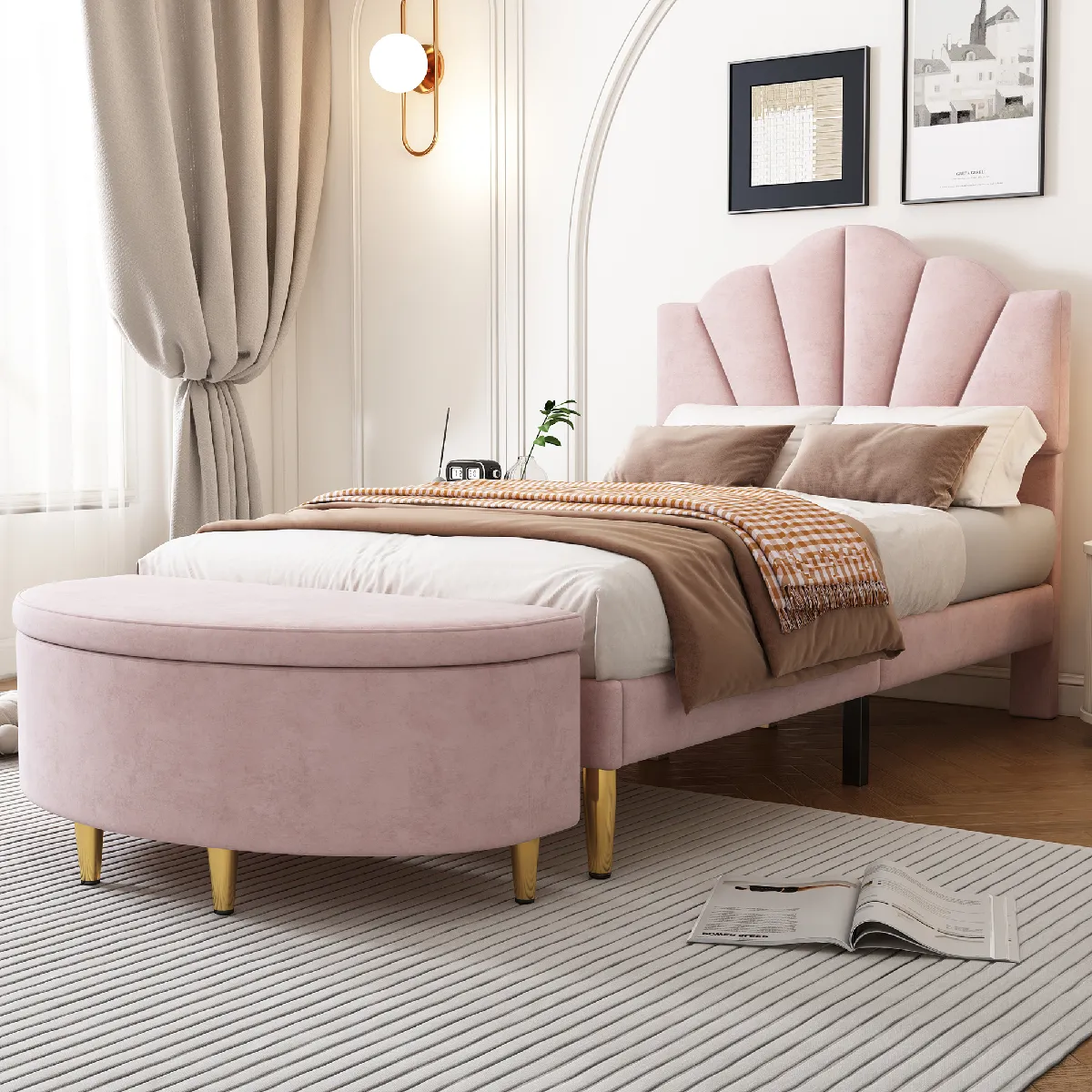 Lit avec pieds dorés et banquette - Velours et bois - Sans Matelas