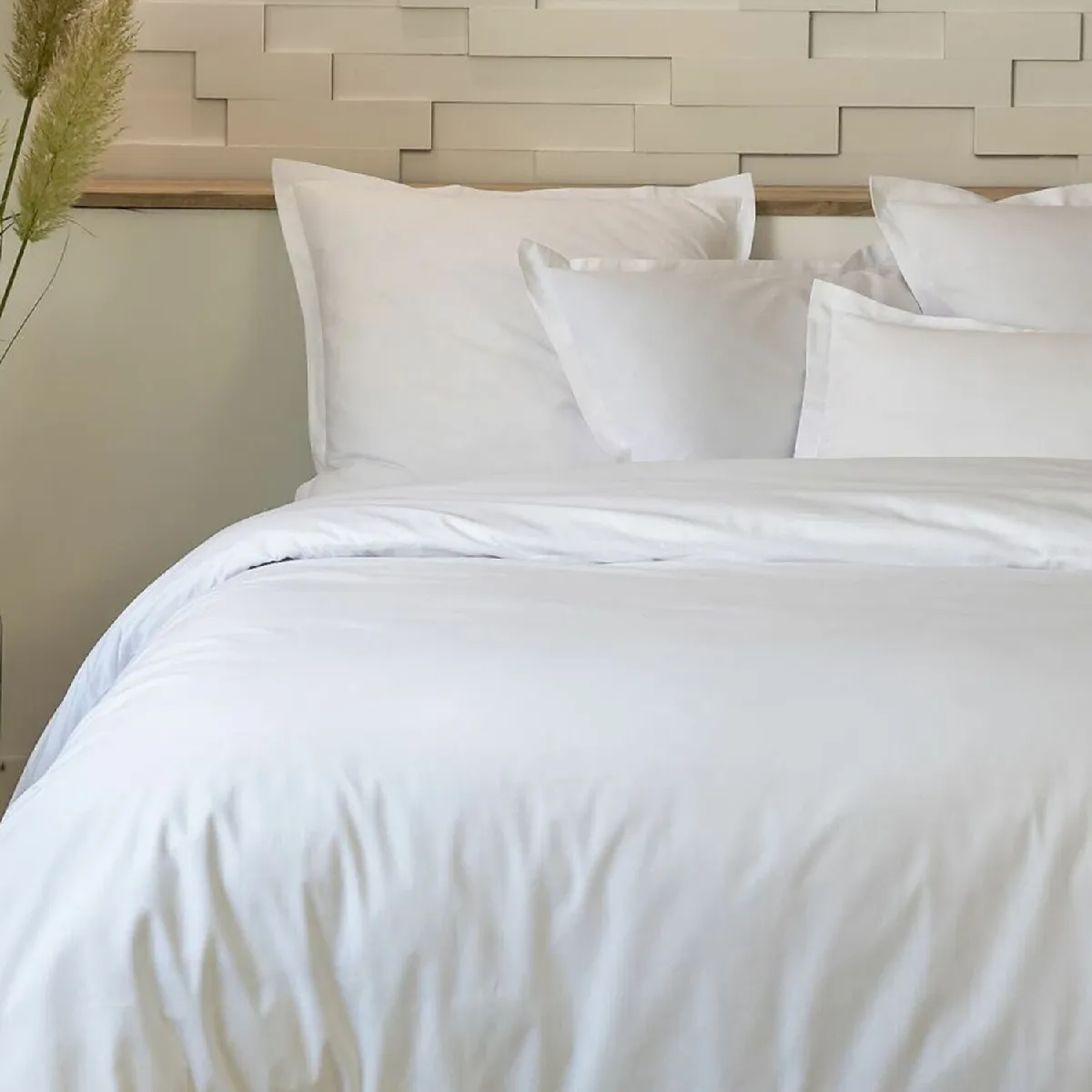 HOME COLLECTION Parure housse de couette 100% percale de coton 80 fils - finition bouteille