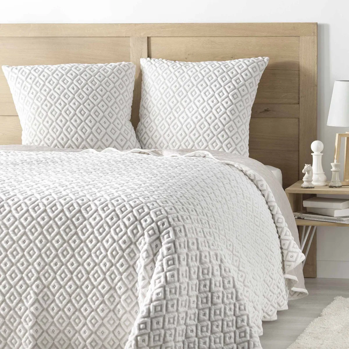 DOUCEUR D INTERIEUR Couvre-Lit & 2 Housses de Coussin Joana 240x260cm Naturel