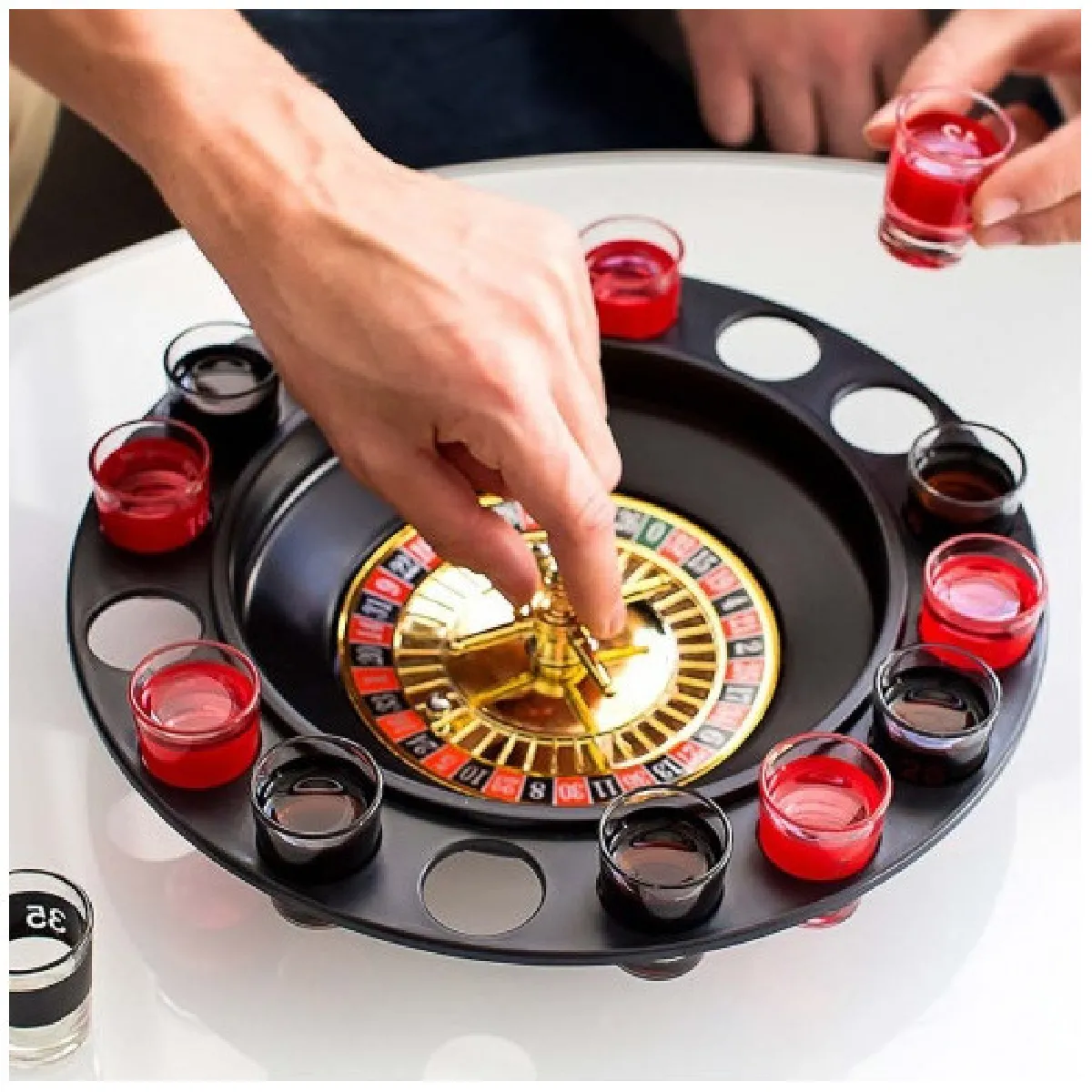 Fond De Casino Roue De Roulette De Luxe De Casino D'isolement Sur Le Fond De Casino Roue De Roulette De Luxe De Casino D'isolement Sur Le